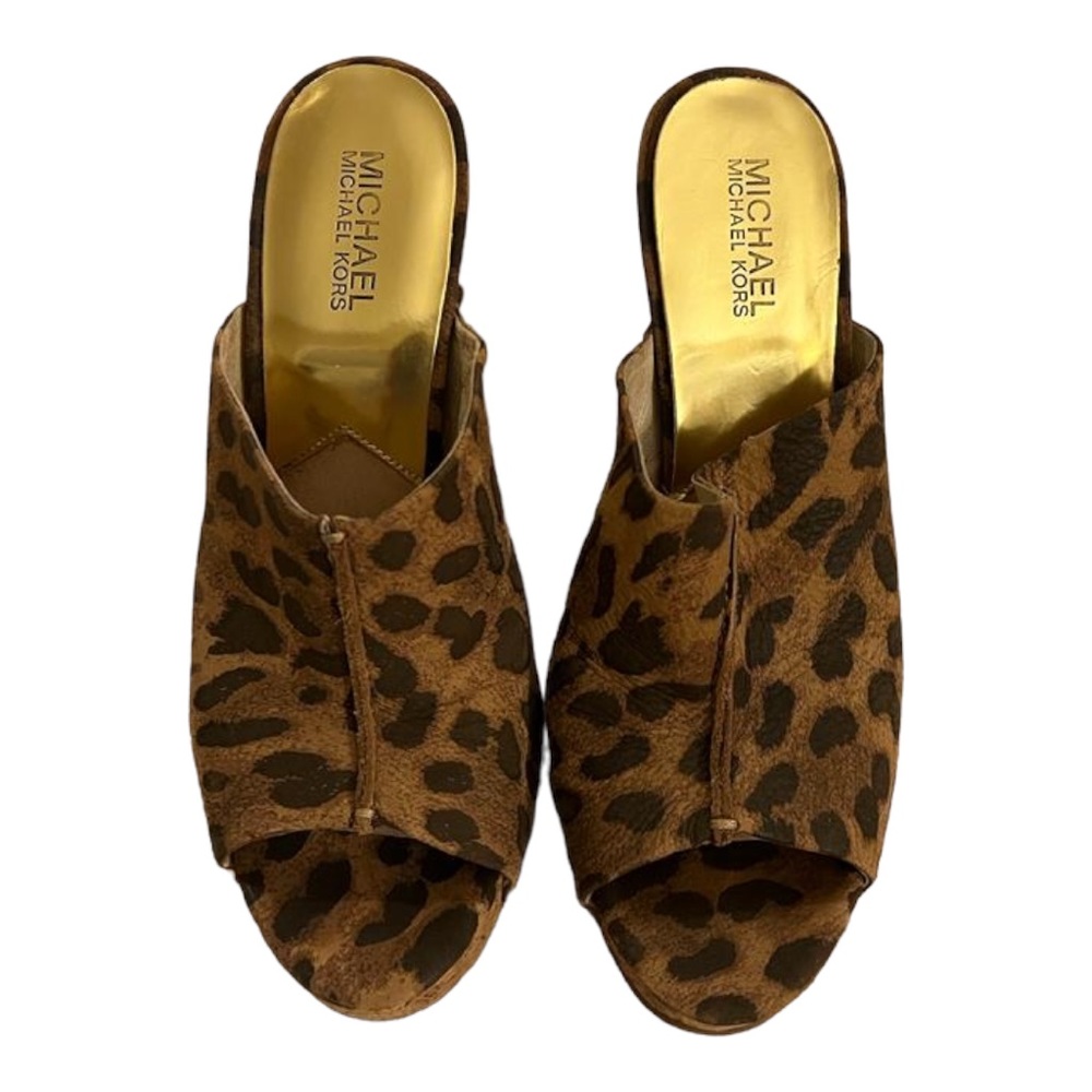 Women’s Leather Leopard Print MK Sandal Size 8 in Excellent Used Condition